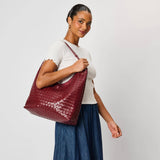Ezia Hobo
