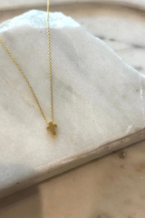 Dainty Mini Cross Pendant Necklace