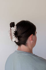 KAXI Spring Petal Arch Claw