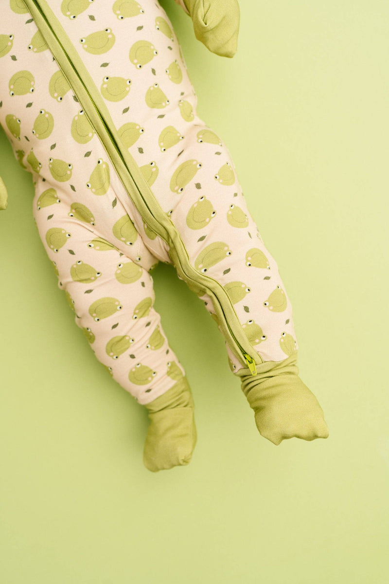 Froggy Friends Bamboo Sleeper