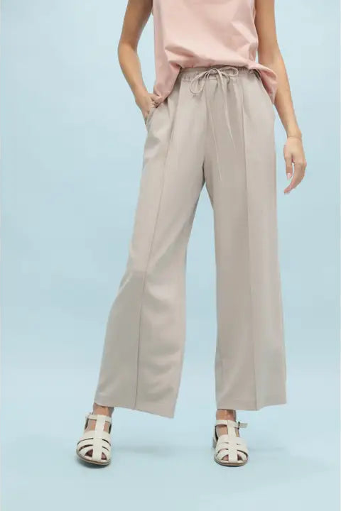 Soft-Touch Seam Detail Pants