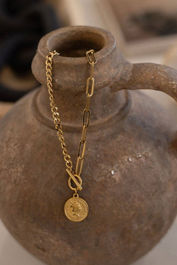 Lila Necklace