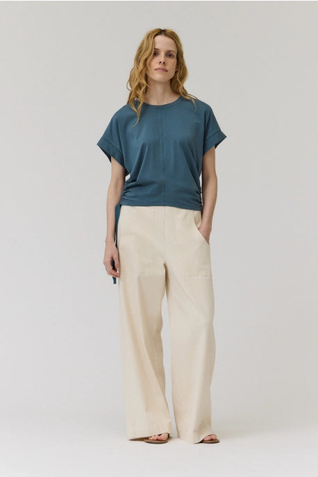 Side Scrunch Tee