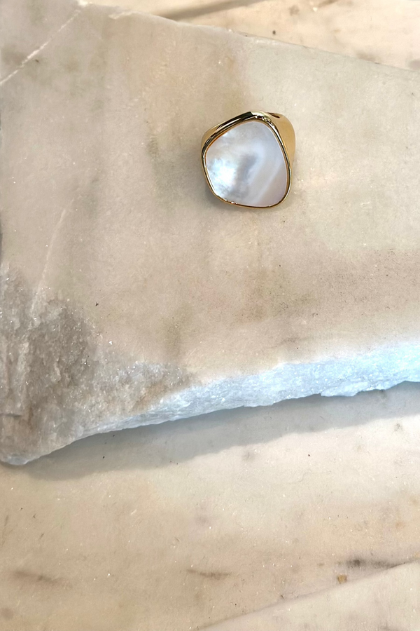 Calypso Shell Statement Ring