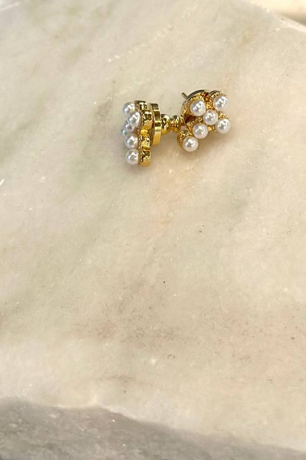 Telo Pearl Cross Stud