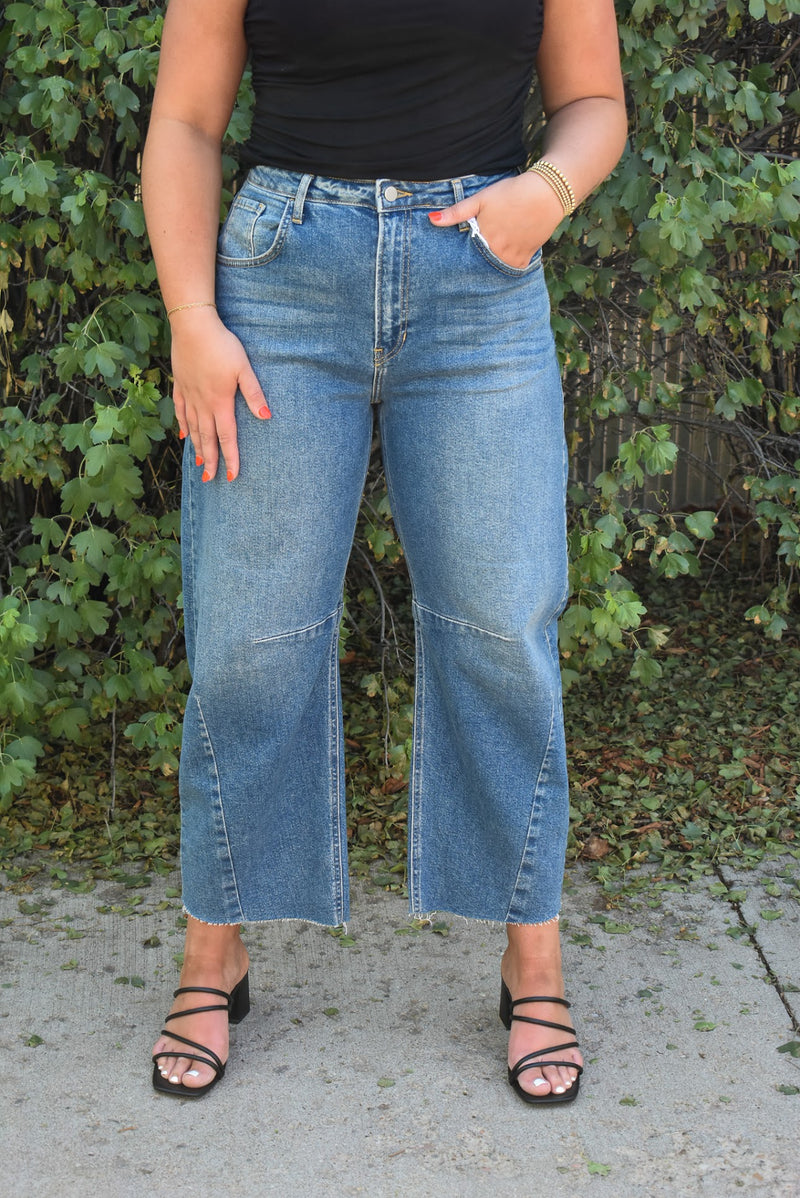 Barrel Jean w/ Seams