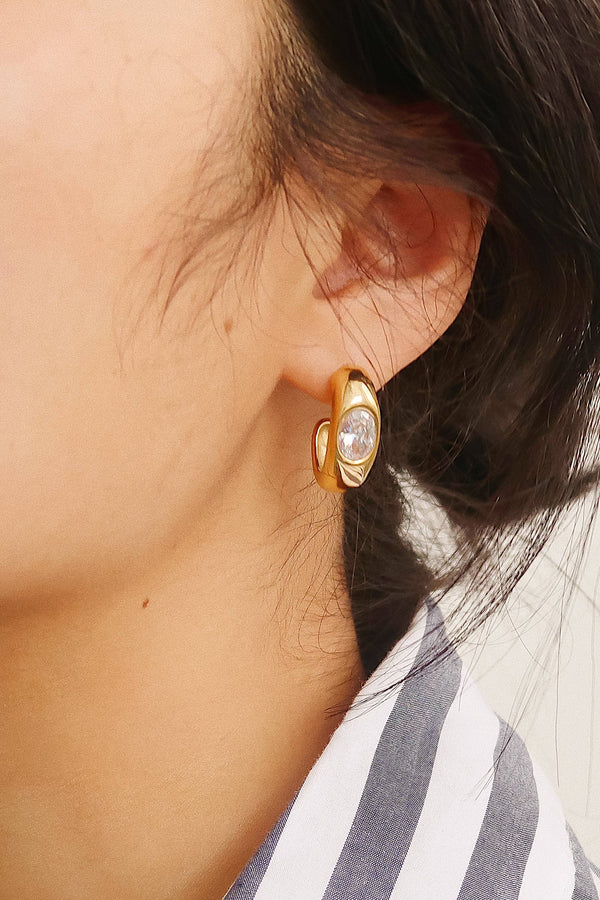 Aliénor Classic Hoop Earring