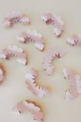 KAXI Spring Petal Arch Claw